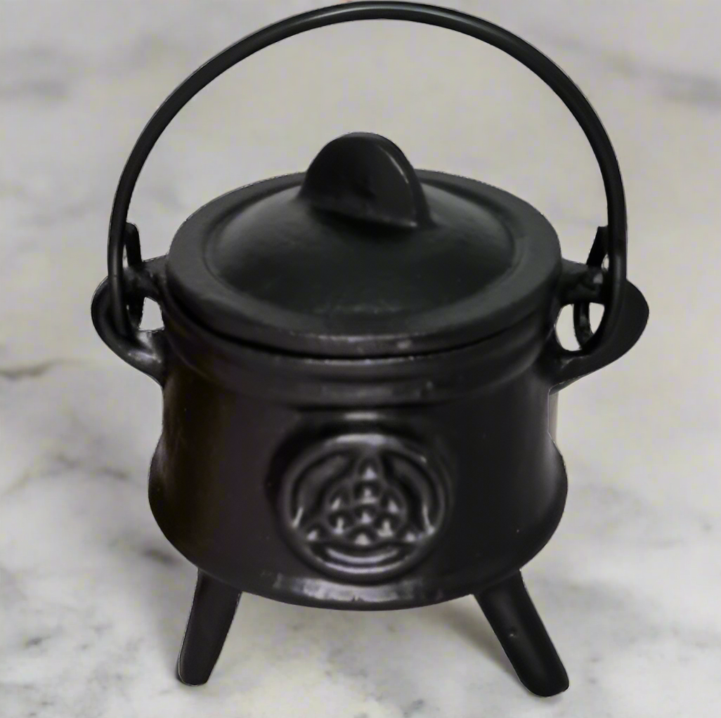 Cauldron Cast Iron Triquetra